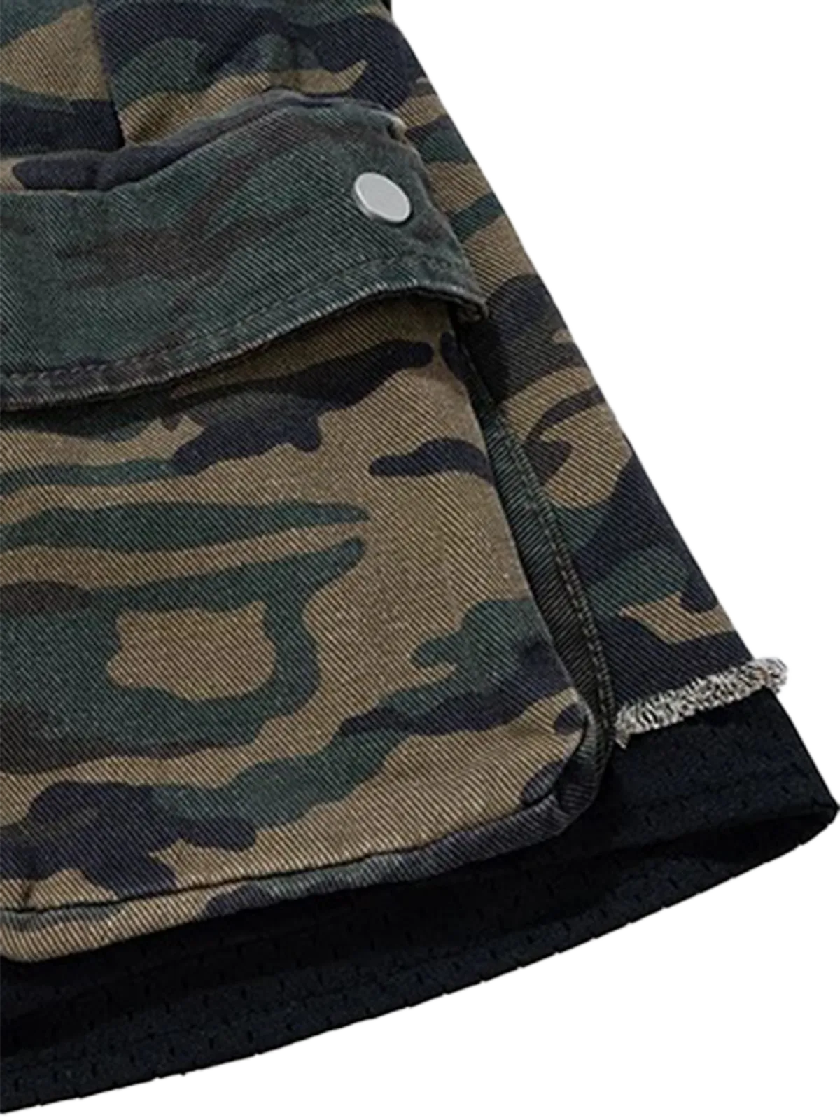 Camouflage Frayed Shorts