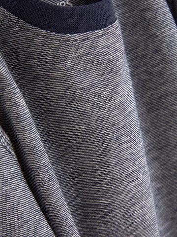 Pinstripe Short Sleeve T-Shirt detail 2