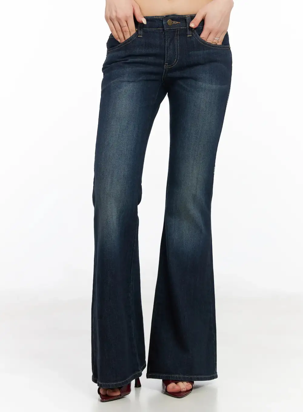 Contemporary Low Rise Bootcut Jeans