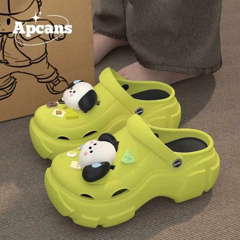 Water Friendly Flat Sandals