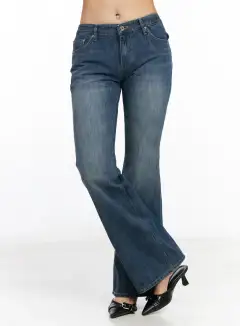 Washed Studded Bootcut Jeans