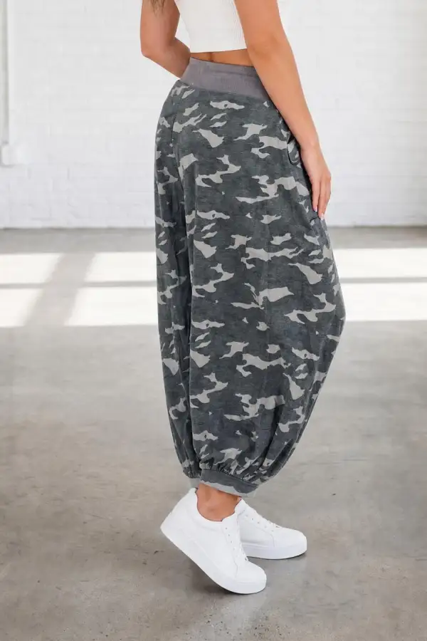 Drawstring Contrast Waistband Camouflage Cargo Barrel Trousers