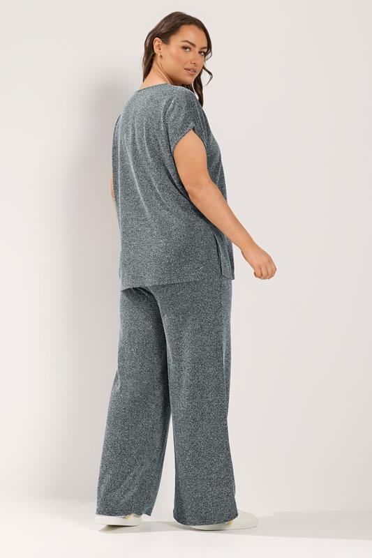 Grey Textured Knit V-Neck Top detail 2