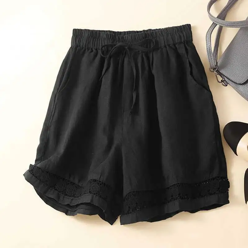  Embroidered Hem Shorts
