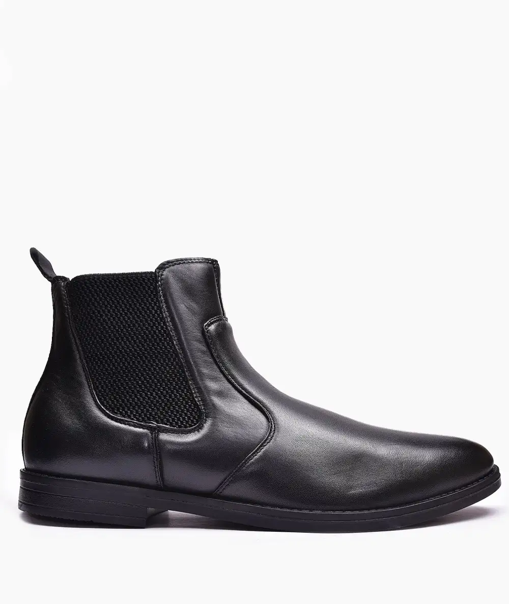 Everyday Stable Leather Chelsea Boots