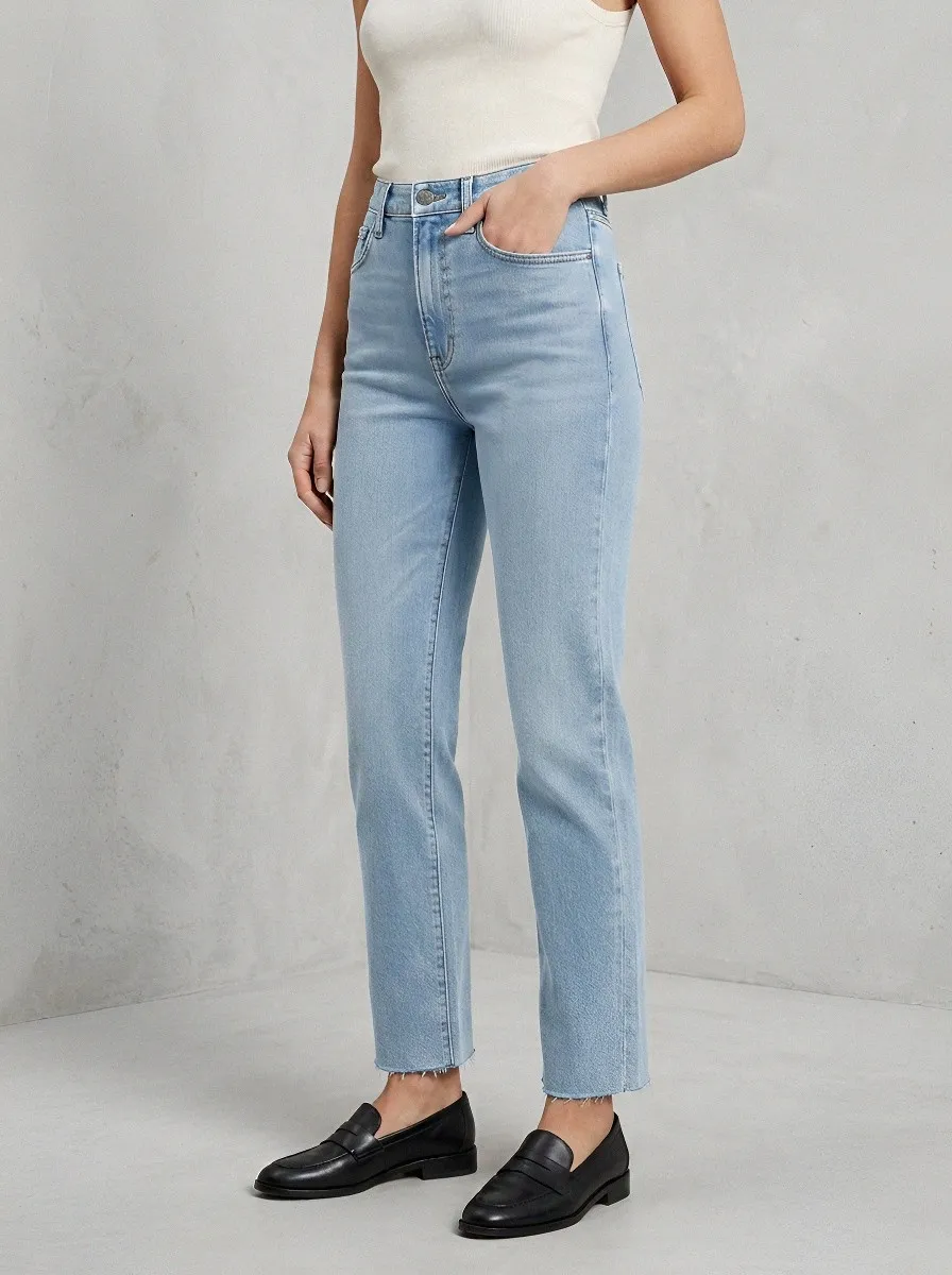 Vintage-Wash Relaxed Women's Straight-Leg Jeans