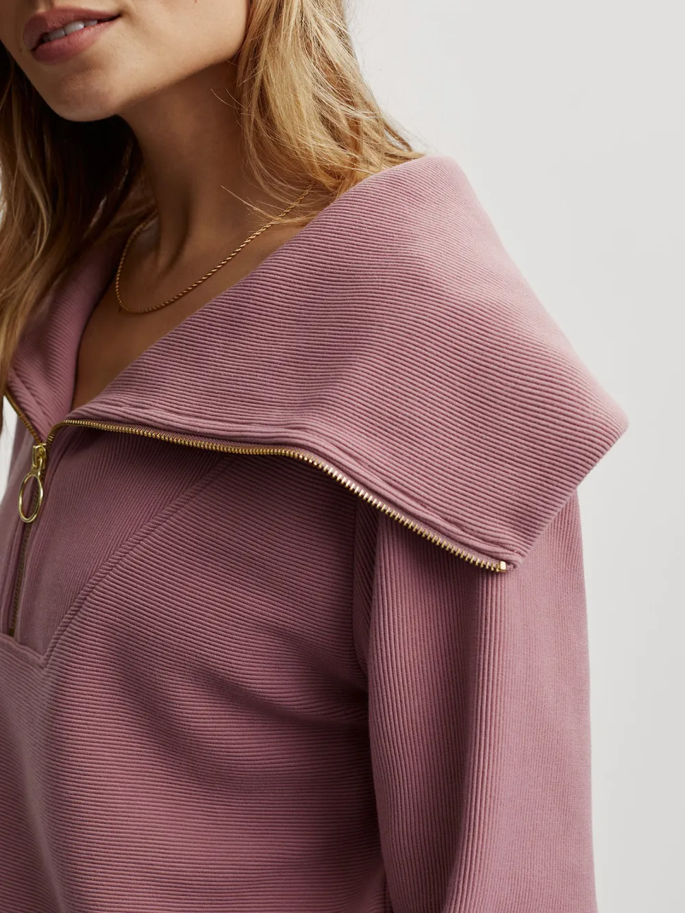 Chic Oversized Half-Zip Wide-Collar Sweatshirt
