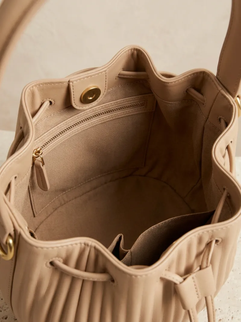 Women's Pleated Tassel-Detail Drawstring Single-Handle Bucket Bag