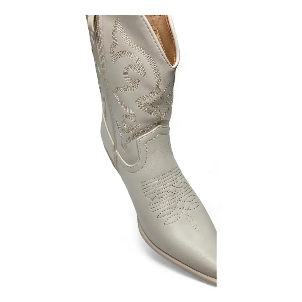 Willa Pointed Cowgirl Bootie