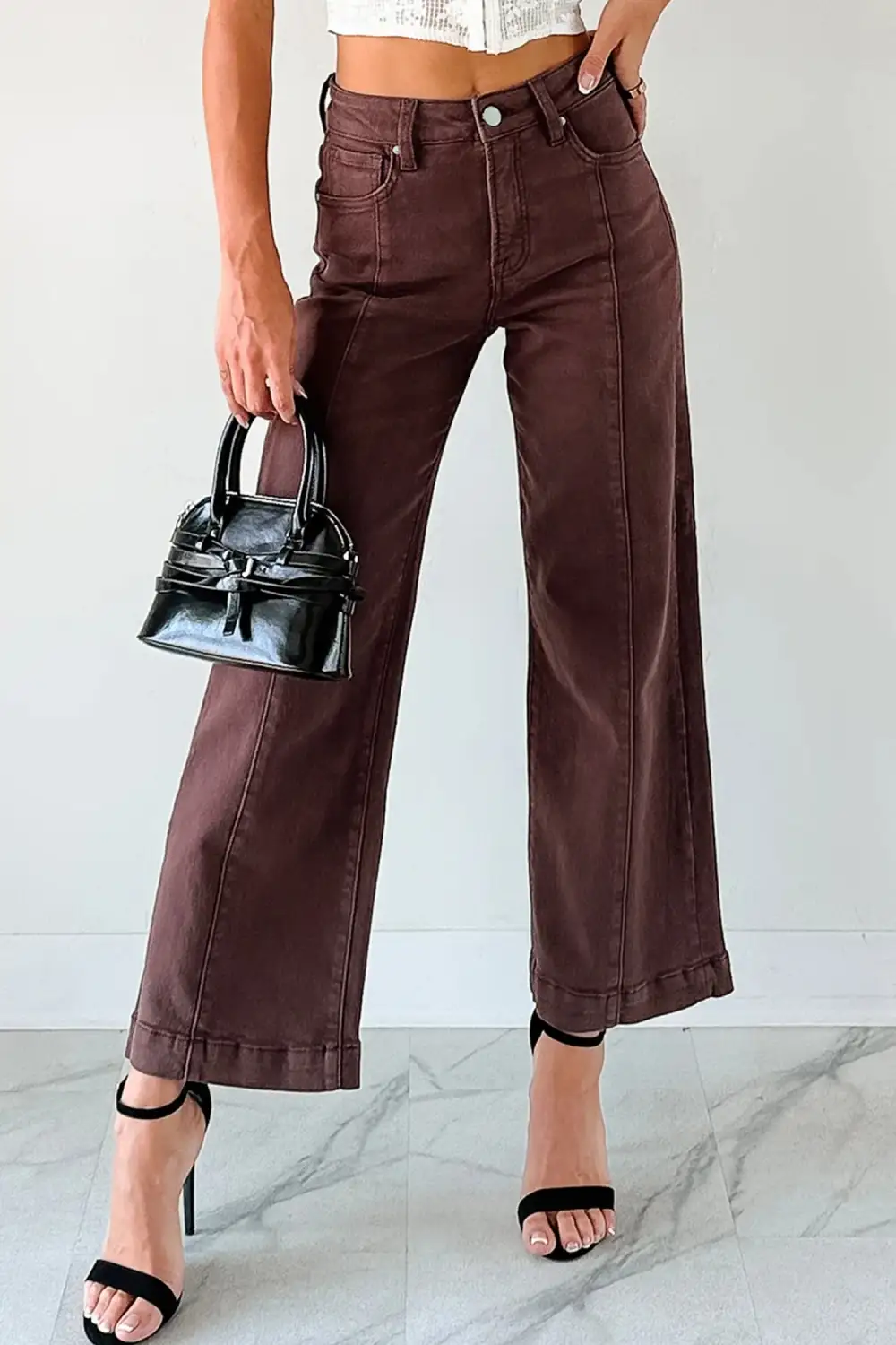 Women's Solid Seamed Center Wide Leg Cropped Jeans