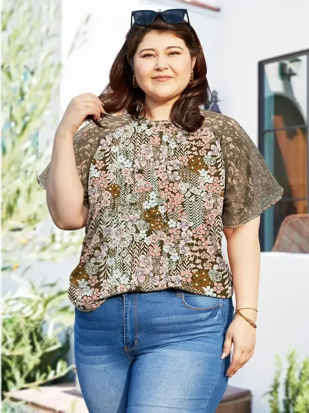 HDLTE Womens Plus Size Tops Floral Bell Sleeves Blouses Summer Crewneck Tunic Loose Casual T Shirts