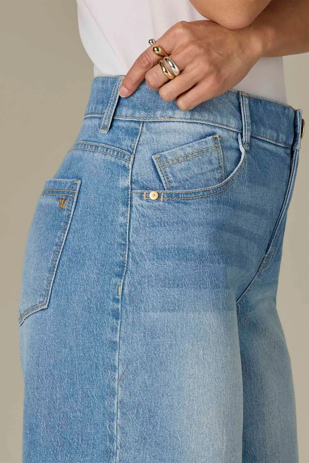 High Rise Relaxed Shorts Light