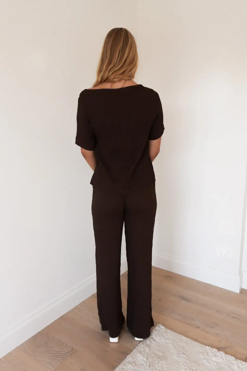 Minimal Piece Casual Tee