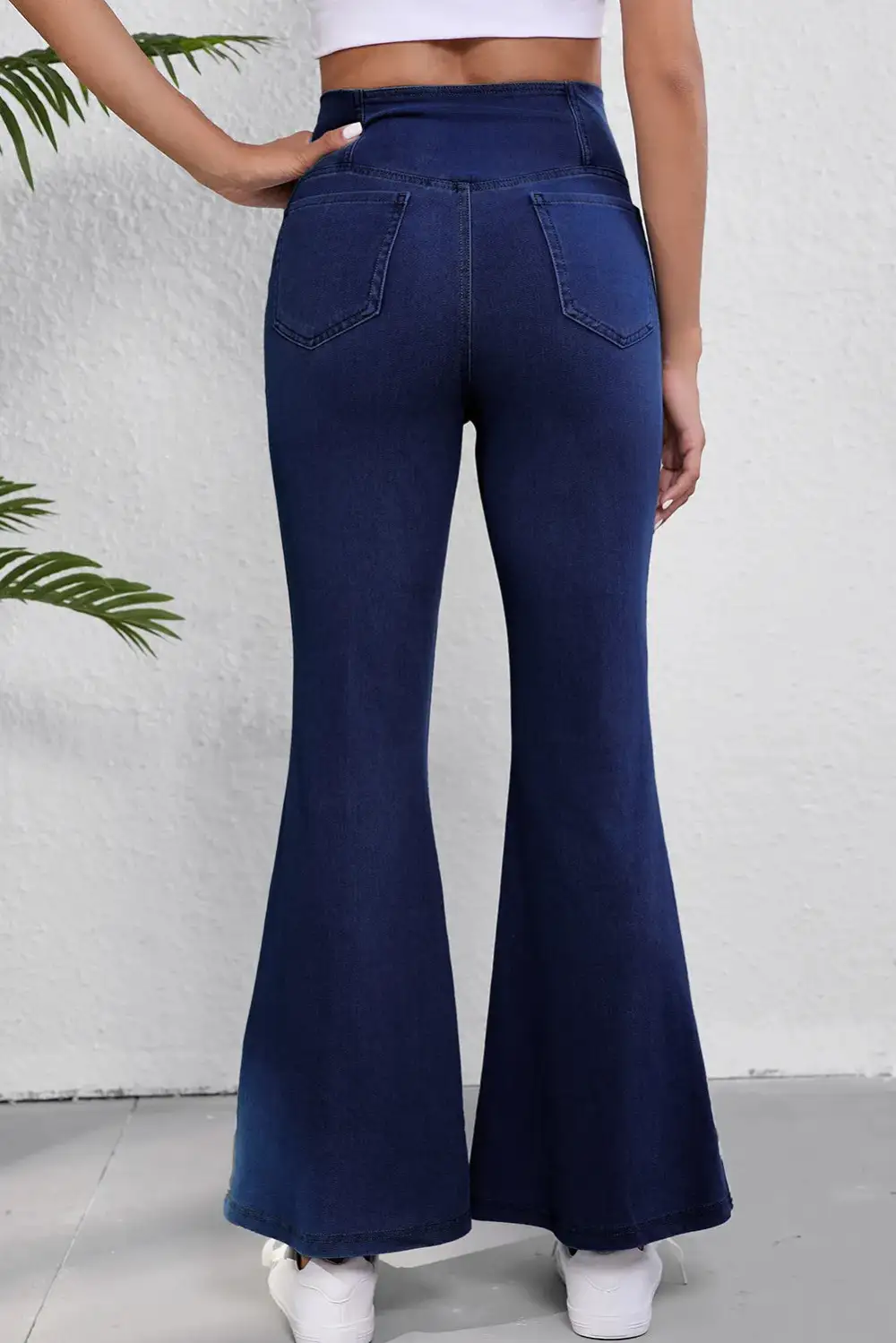Sharp Flare Leg Denim Jeans