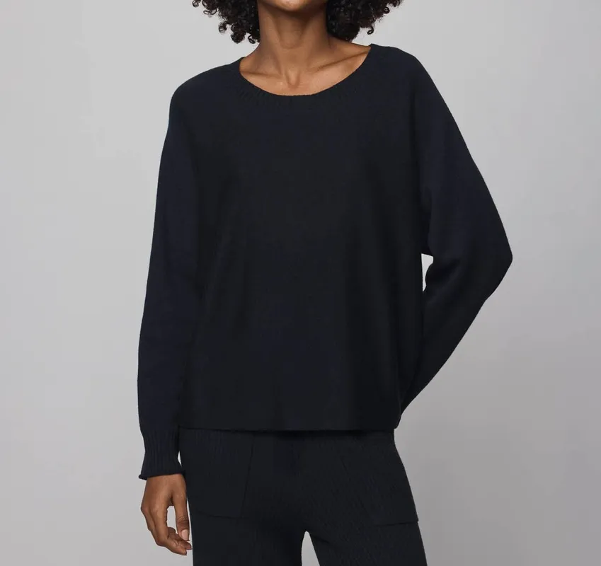 Lightweight Cashblend Pullover Sweater