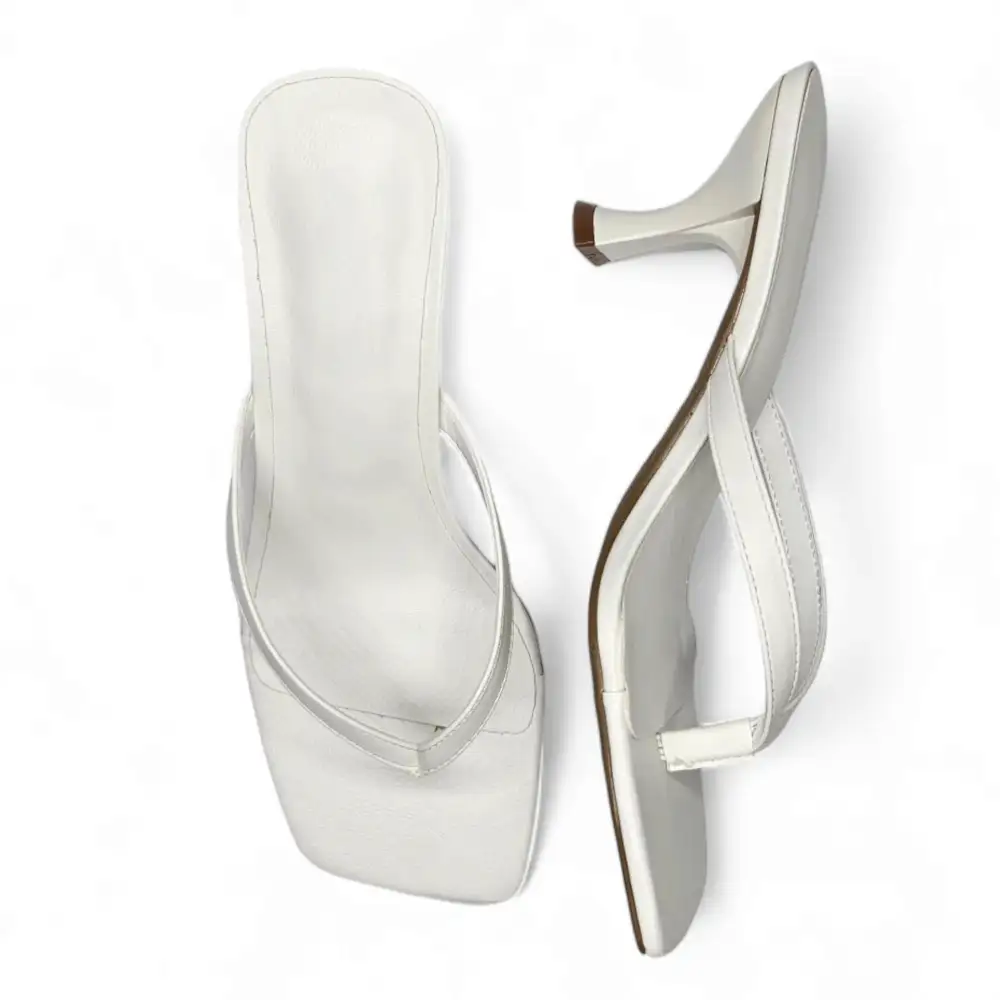 Align Thong Kitten Heel