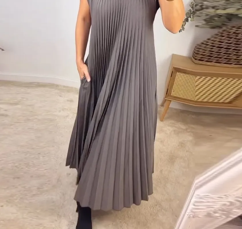 Timeless And Comfortable Dress