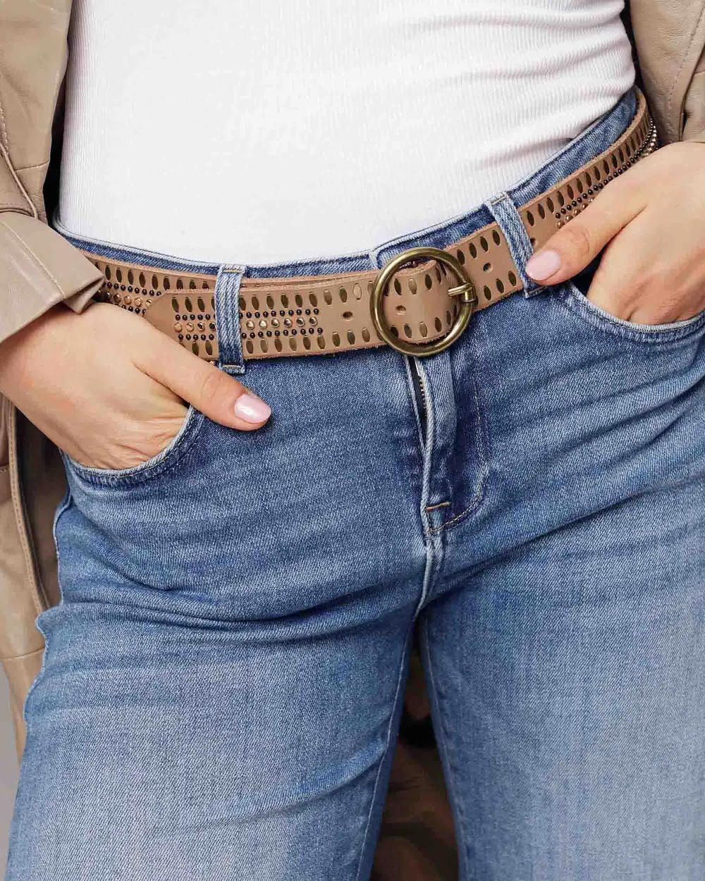 Studded Leather Waist Belt With Round Buckle