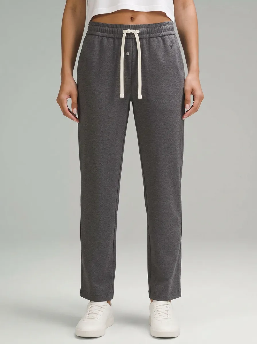 Women's Classic Everyday Leaf Logo Mid Rise Straight Leg Pants