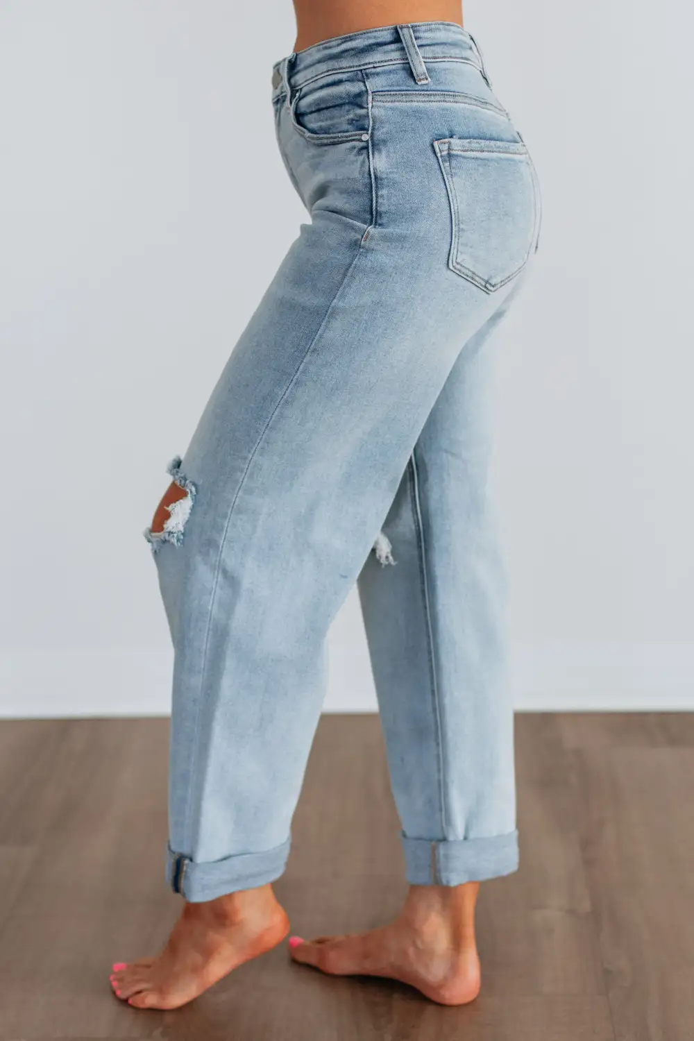 Women's Mid Rise Wide Leg Boyfriend Fit Jeans