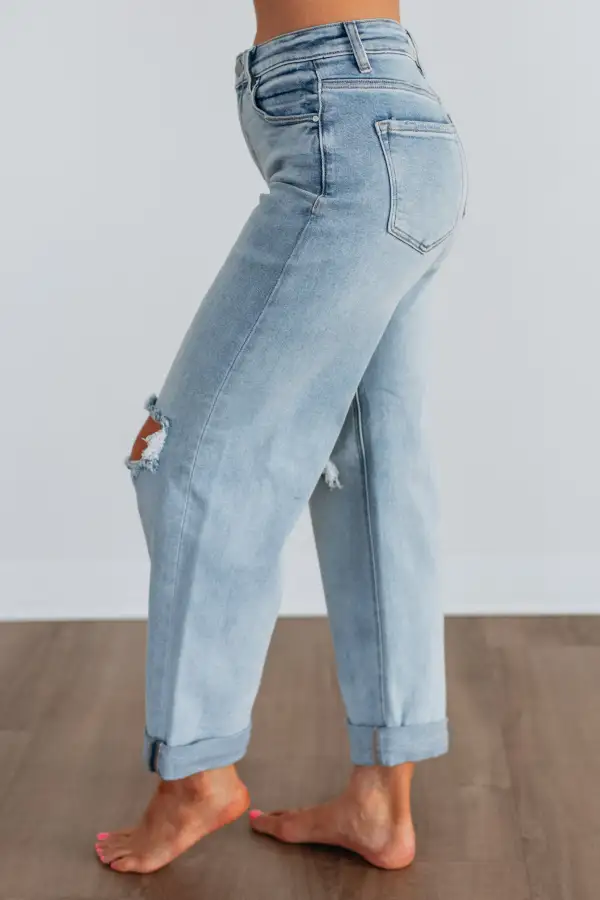 Women's Mid Rise Wide Leg Boyfriend Fit Jeans
