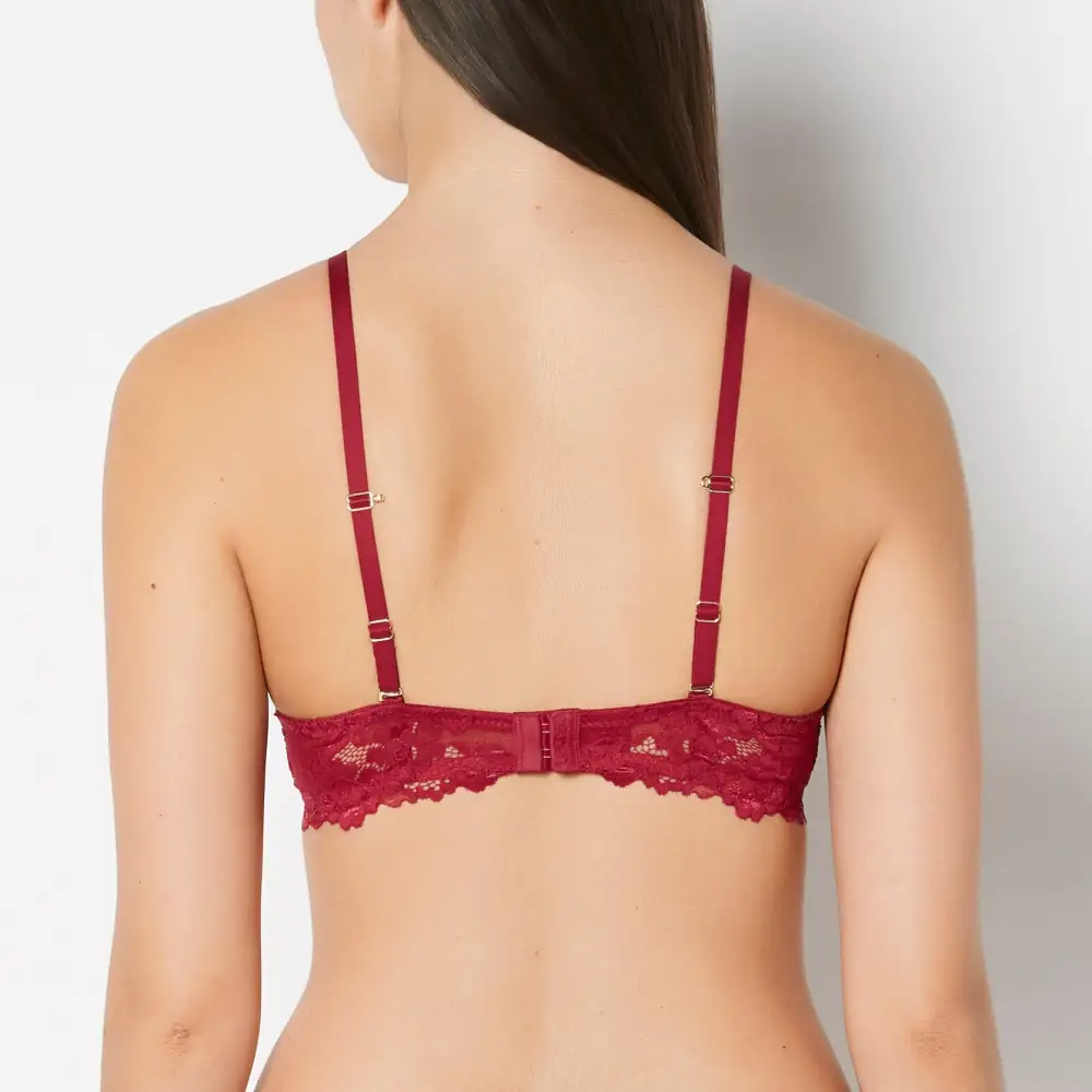 Signature Push Up Plunge Bra With Romantic Lace