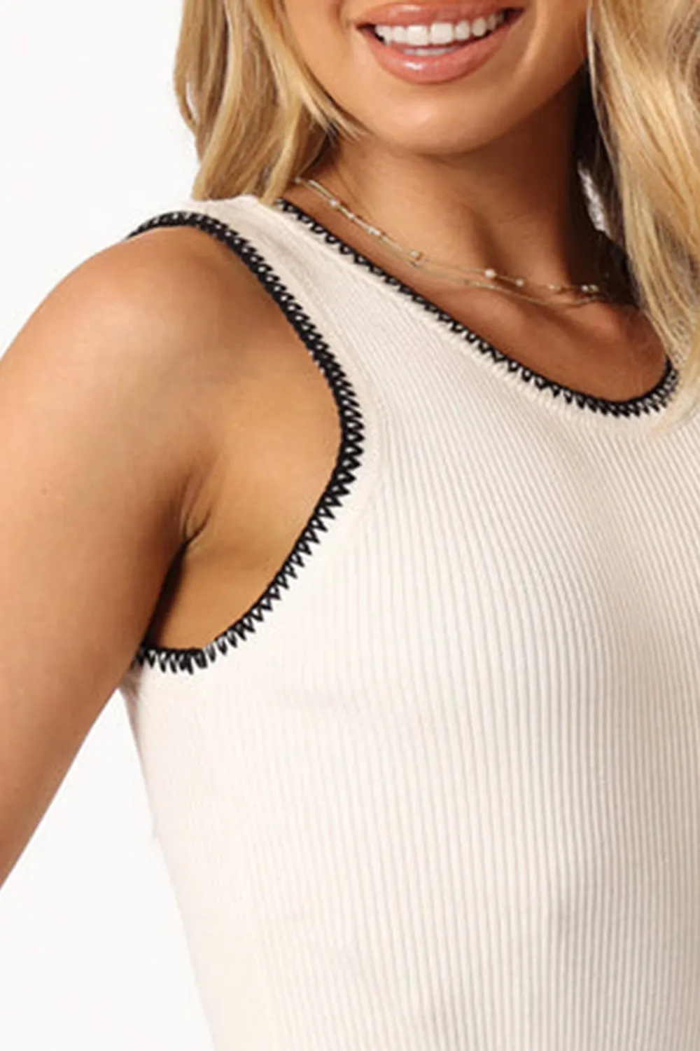WHITE CASUAL STYLE TOP