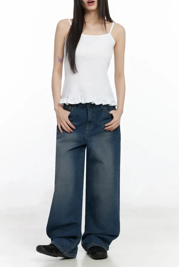 Pocketed Stitch-Detail Low-Rise Baggy Jeans