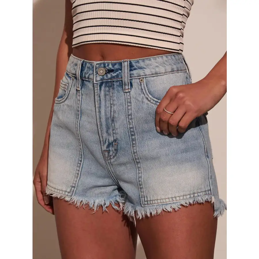 Casual Raw Hem Pocketed Washed Denim Shorts