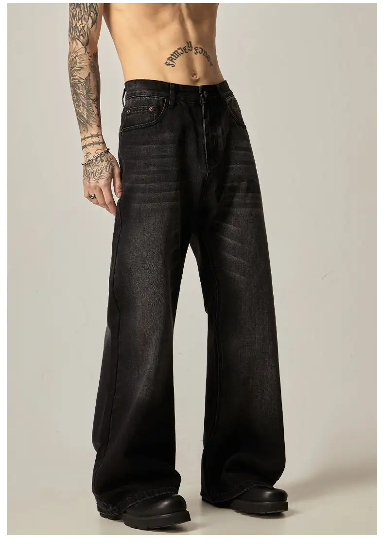 Baggy Straight-Leg Jeans