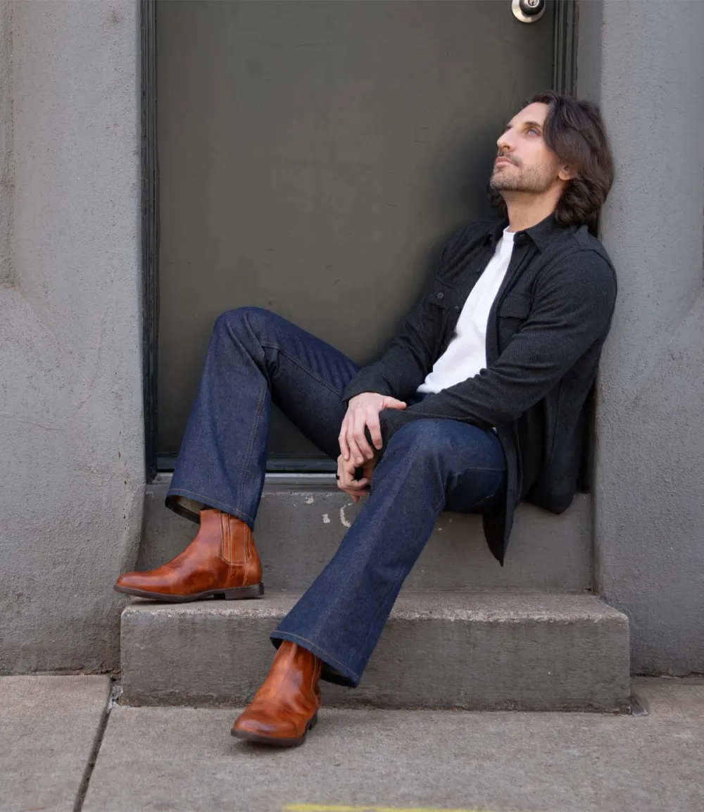 Streamlined Pull-Tab Stretch-Side Chelsea Boots