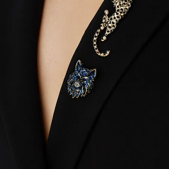 Rhinestone Wolf Animal Brooch