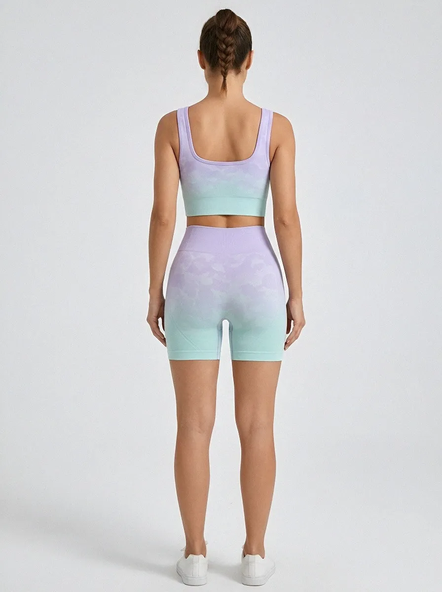 Streamlined Camo Pattern Silhouette Women's Tank Top And Sports Shorts Set