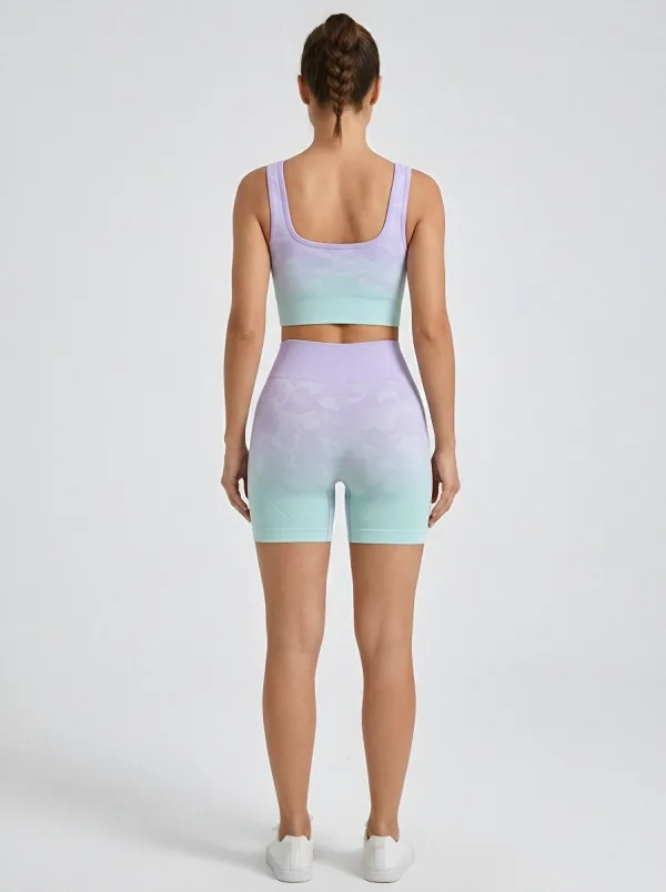 Streamlined Camo Pattern Silhouette Women's Tank Top And Sports Shorts Set