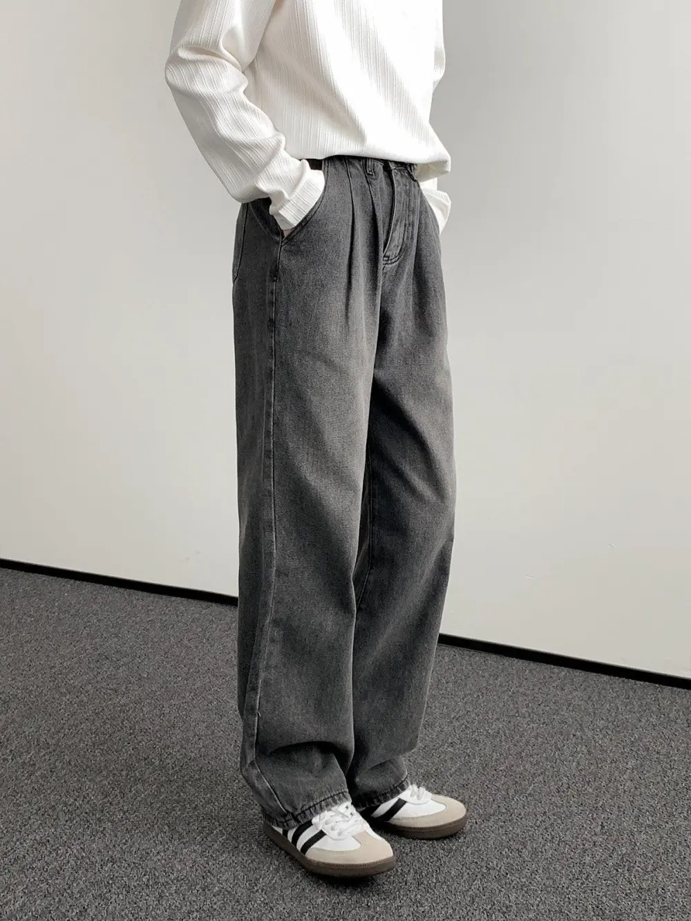 Multi Pleat Wide Leg Jeans