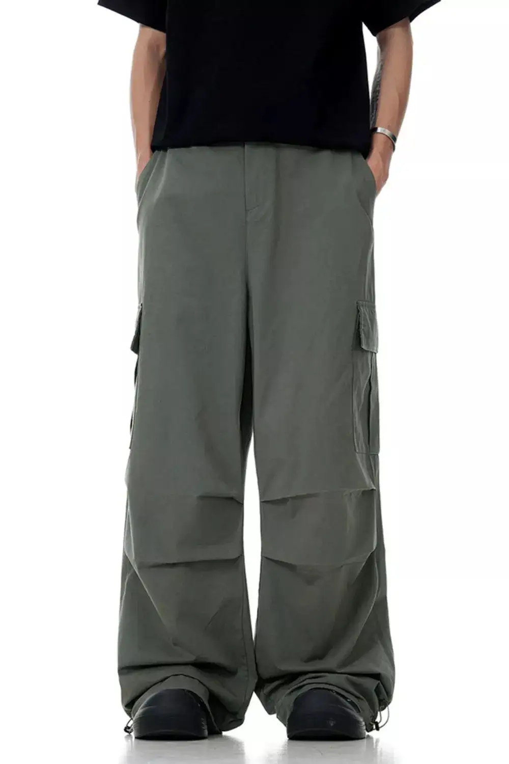Loose Fit Cargo Pants