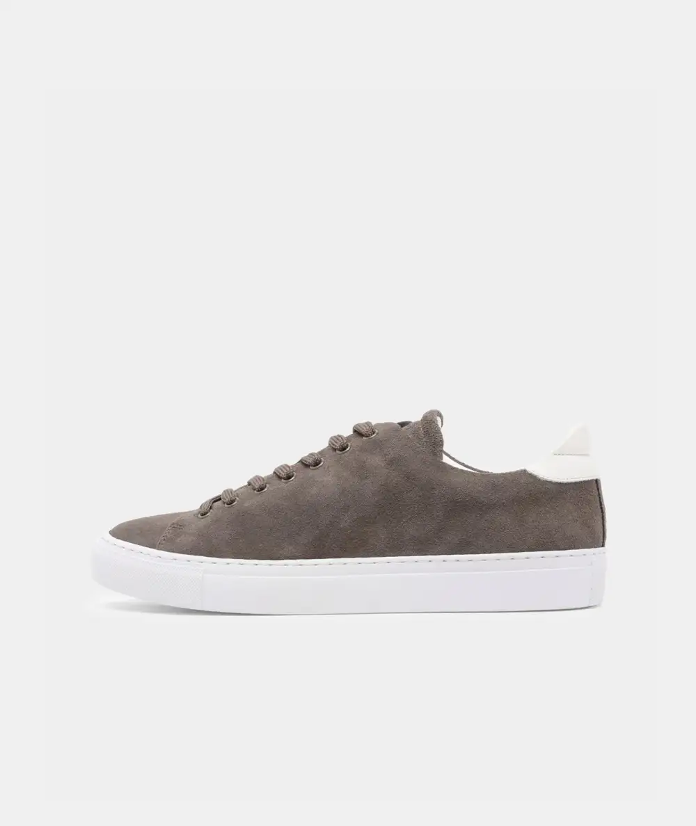 Flexible Casual Suede Sneakers