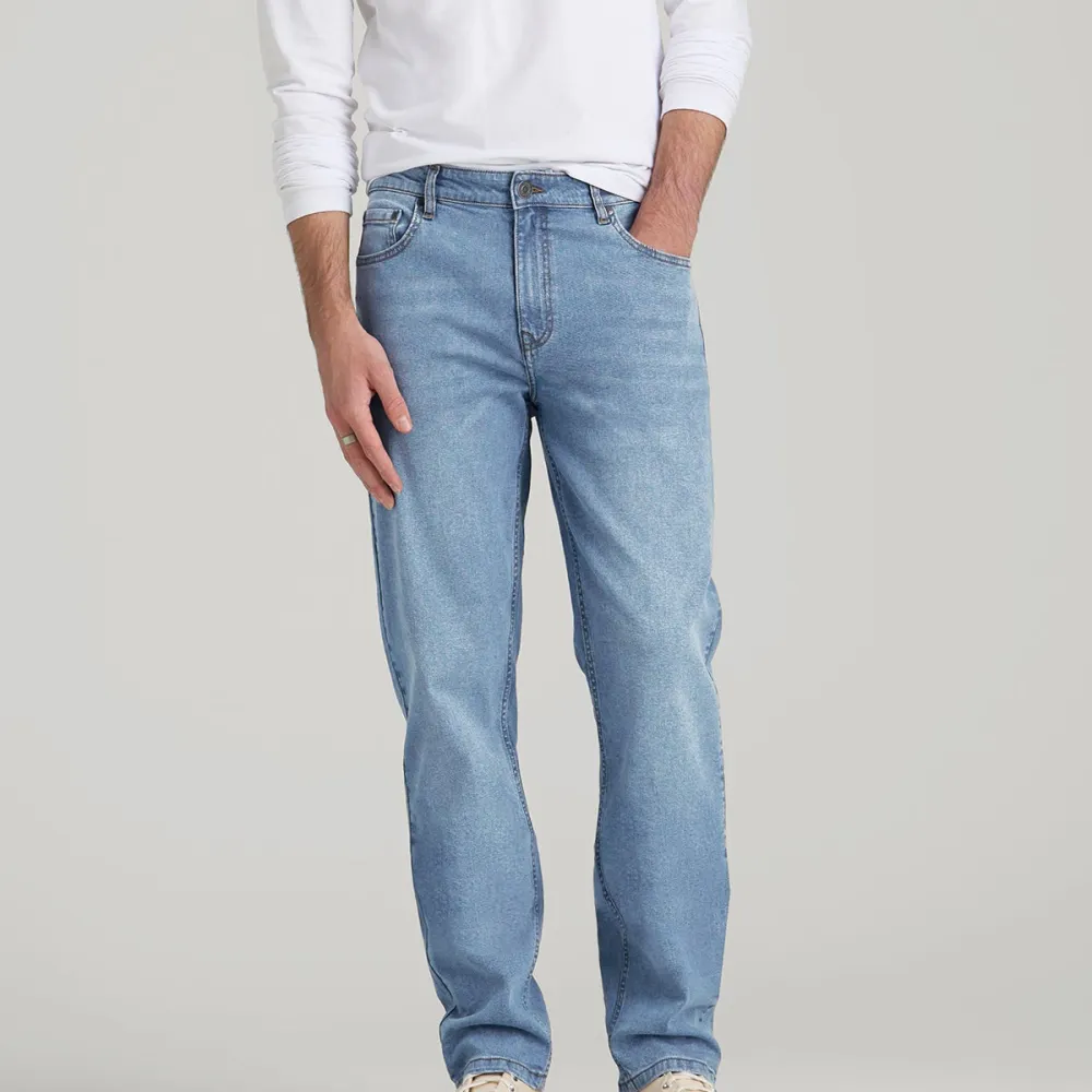 Men's Classic Straight Leg Cotton Jeans