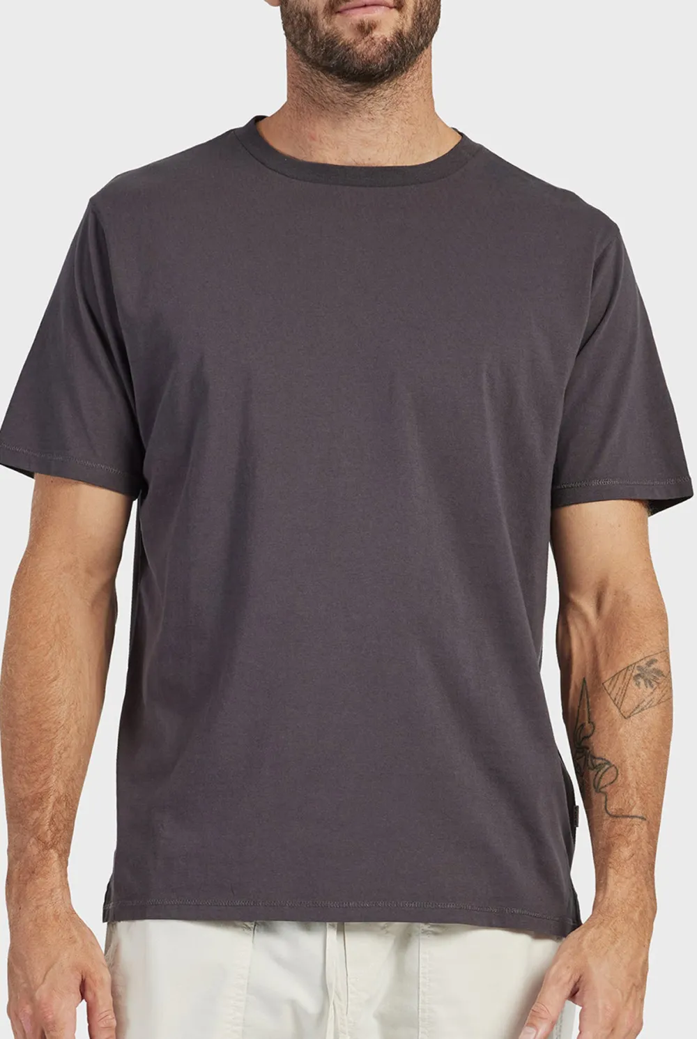 Short Sleeve Essential Tee