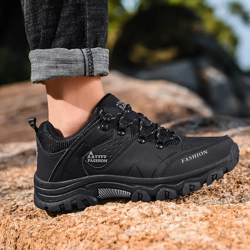 Men's Cushioned Trail Shoes