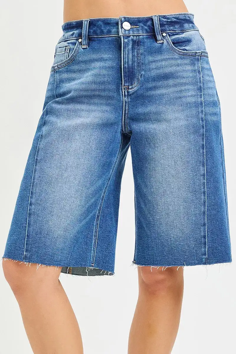 Slouchy Fit Relaxed Fit Raw Hem Pocketed Denim Shorts