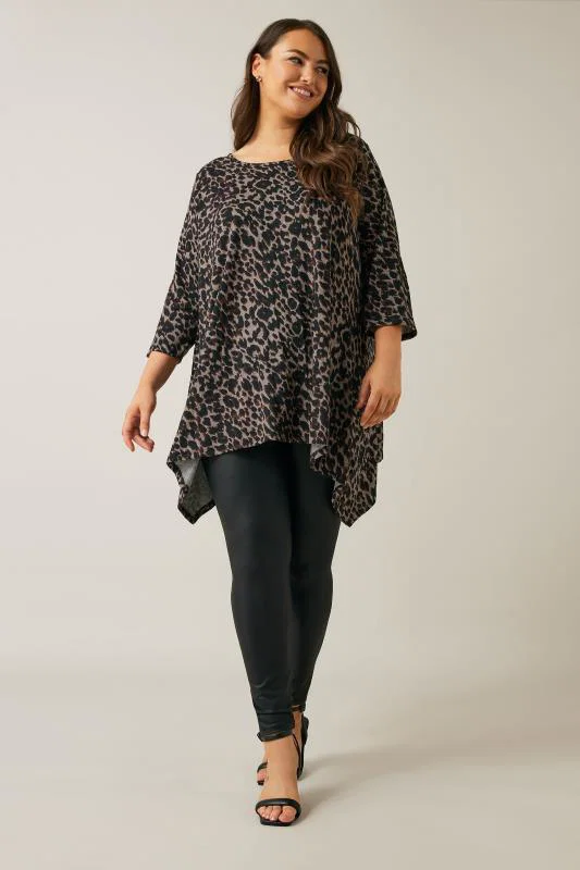 Brown Leopard Print Hanky Hem Top detail 1