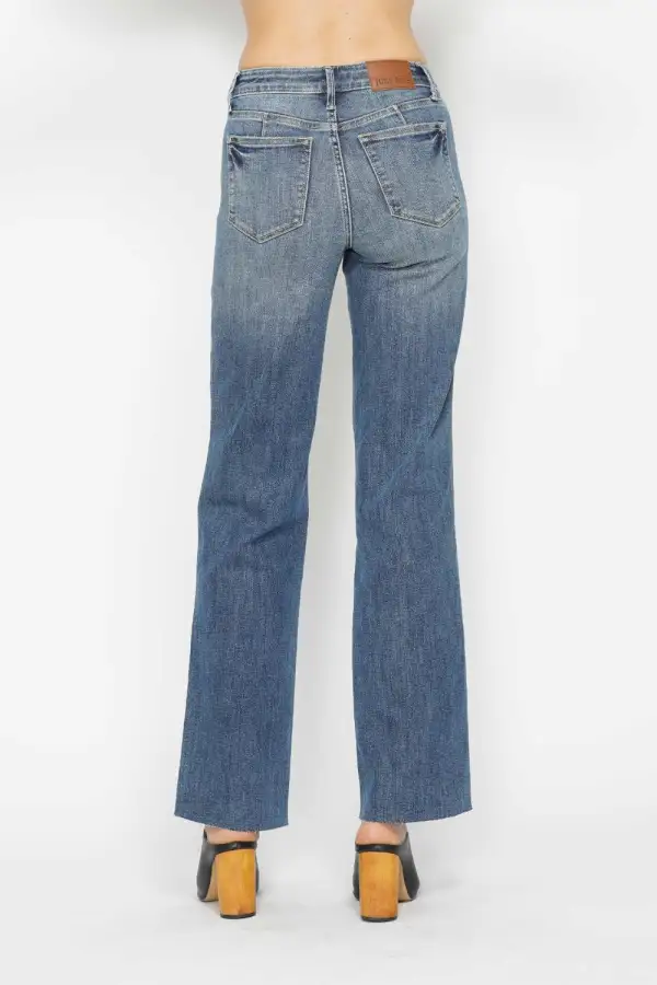 Mid-Rise Washed Pocketed Stretch Straight Leg Jeans