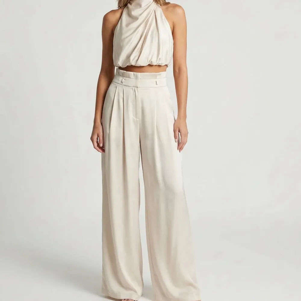 Sleeveless Halter Neck Wide