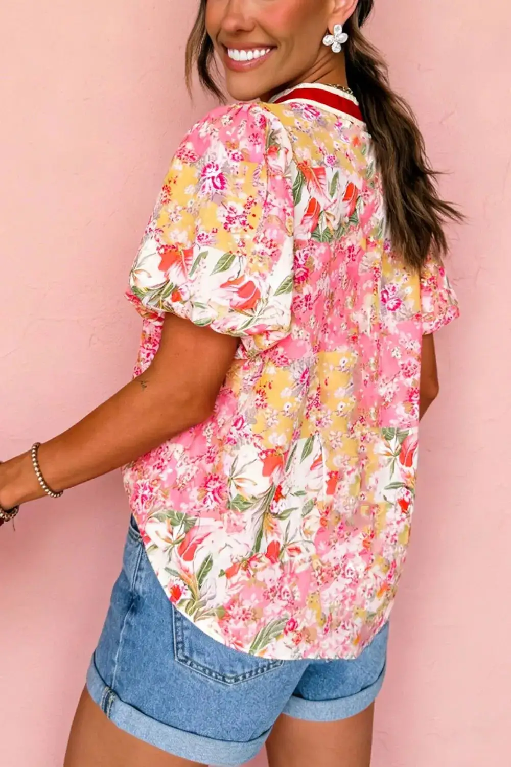 Contrast Collared V-Neck Short Sleeve Floral Blouse