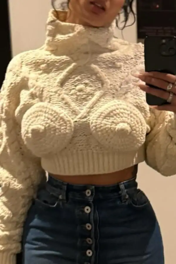 Gradient Button Decor High-Waist Jeans & Sweater