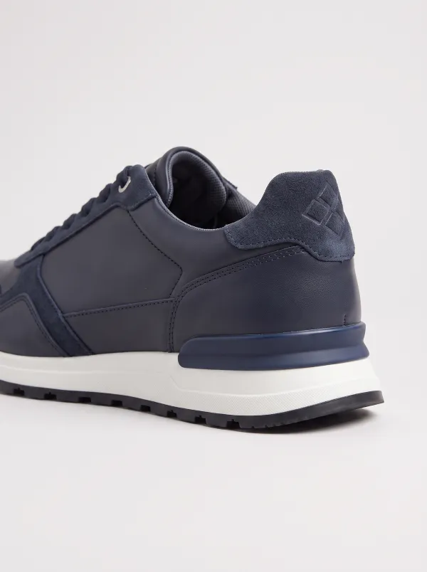 Suede-Panel Low-Top Athletic-Inspired Men's Athletic Sneakers