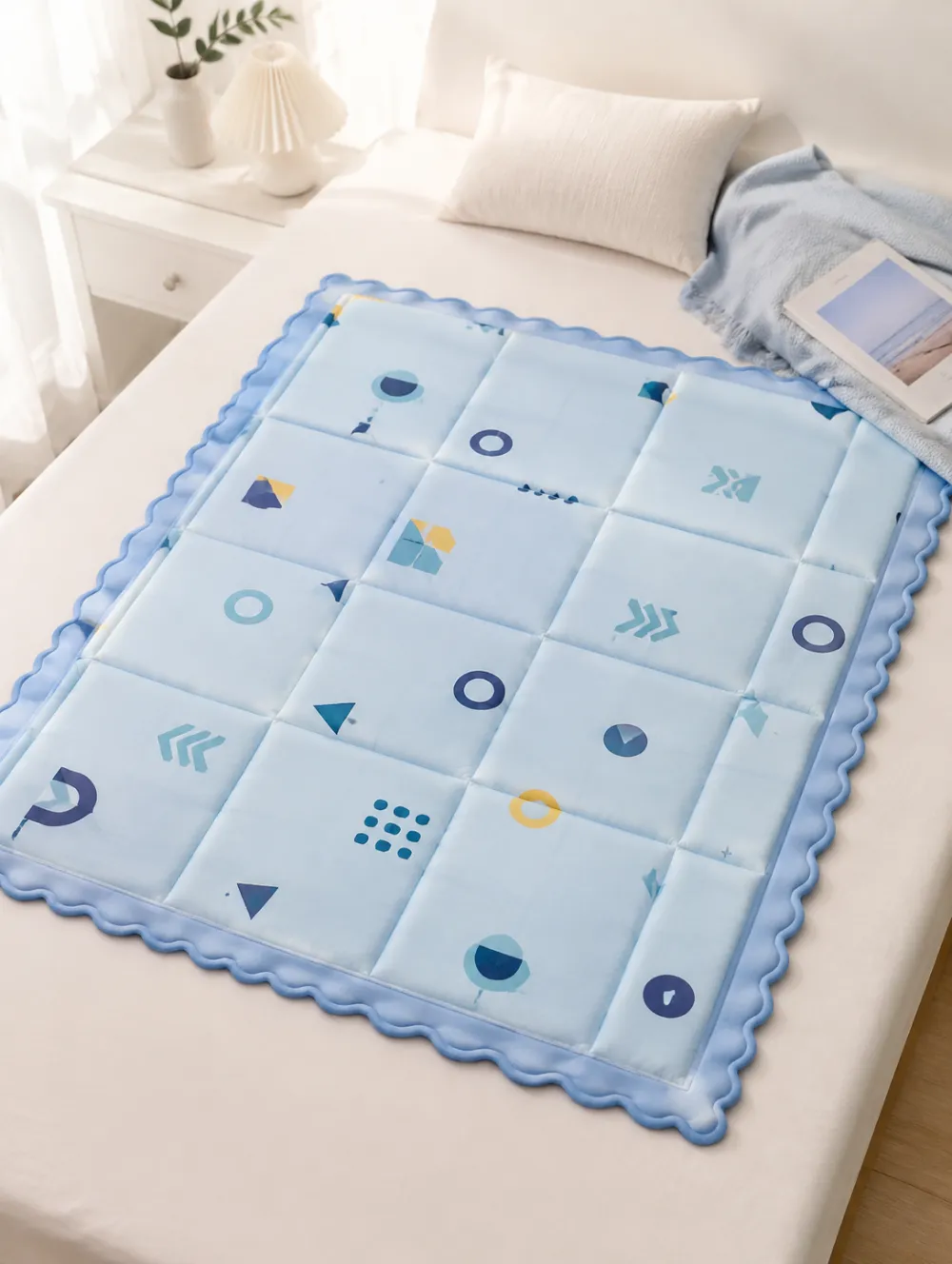 Geometric Pattern Cooling Mat