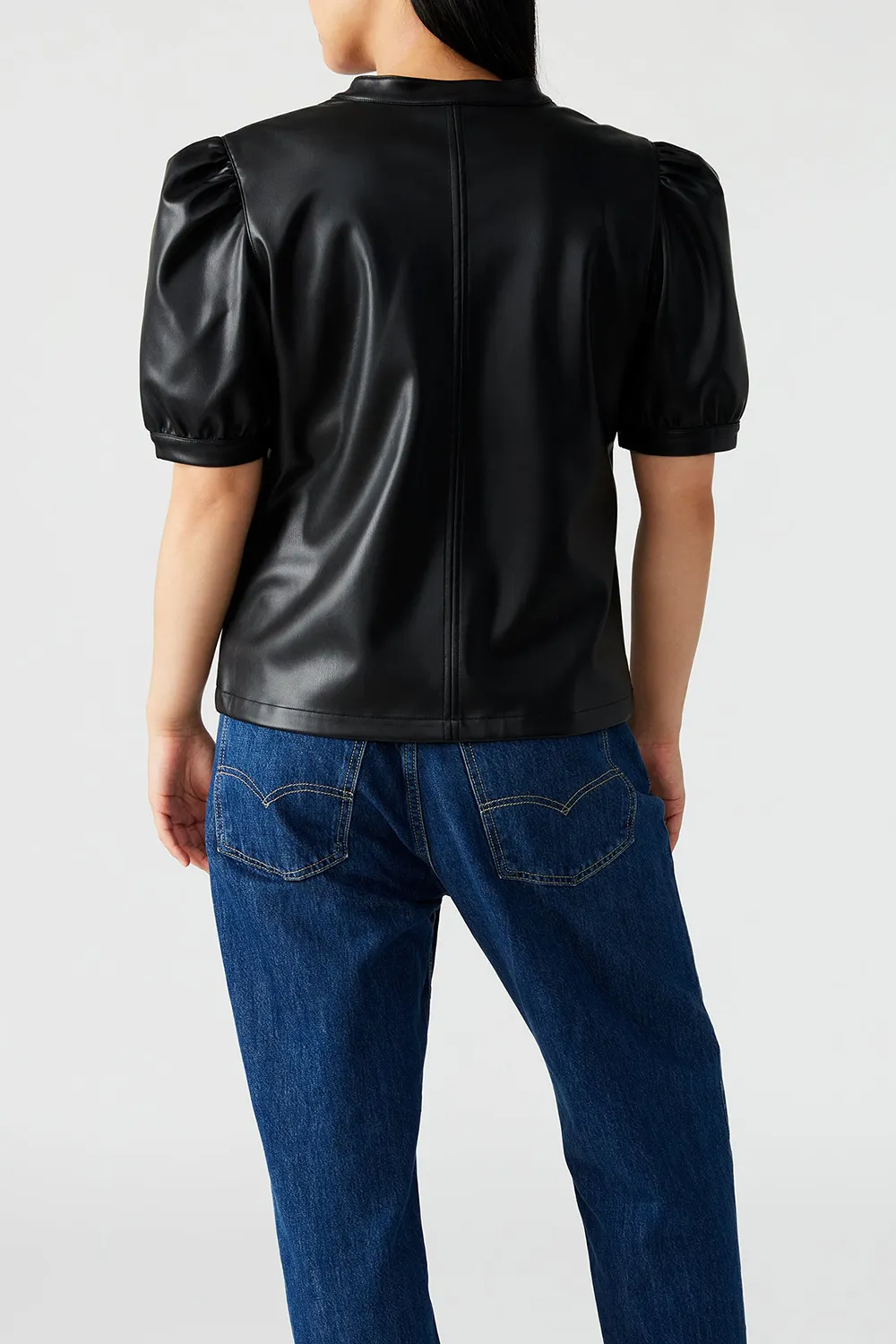 V-NECK TOP BLACK