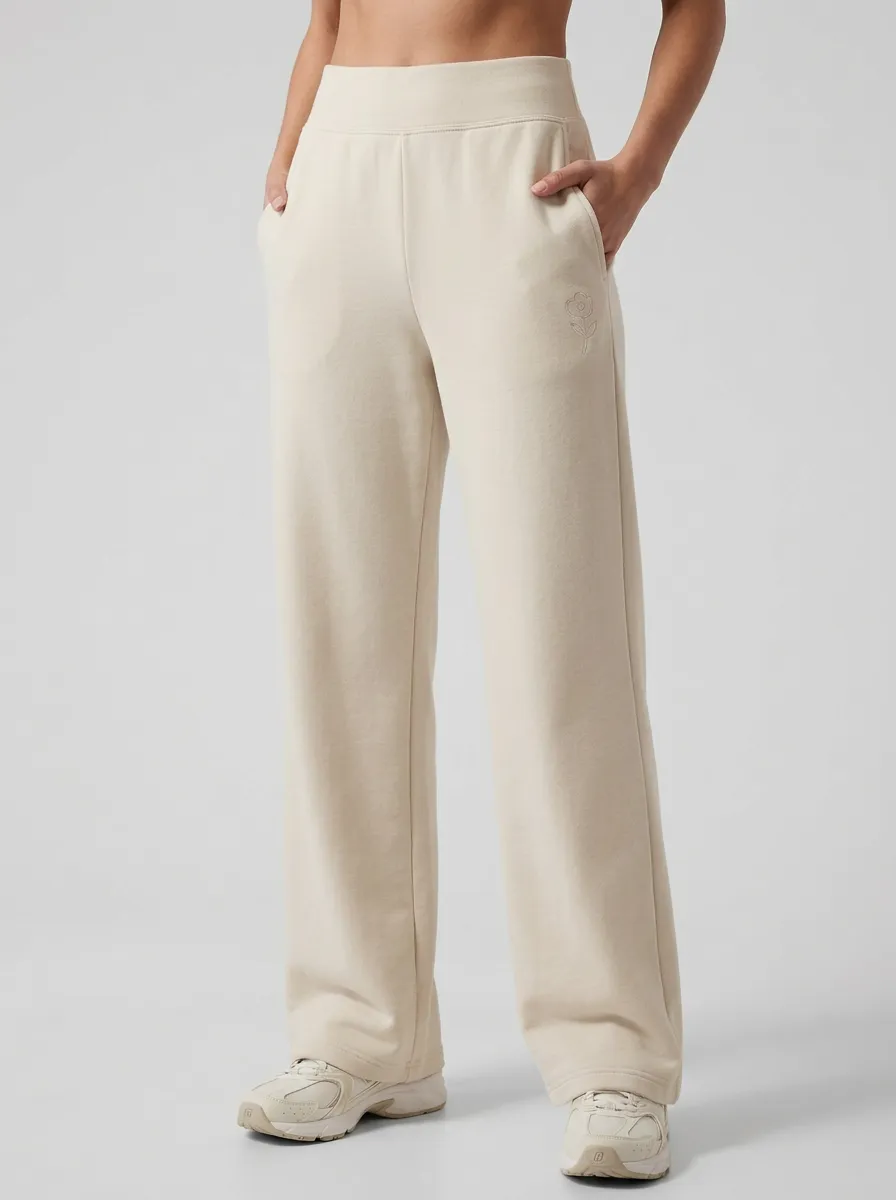 Women's Casual Minimalist Beige Flower Embroidered Sweatpants
